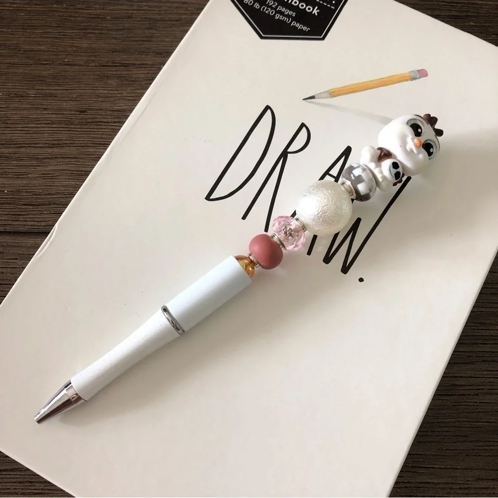 Disney Doorables: Frozen: Olaf with Snowgie handmade beaded pen